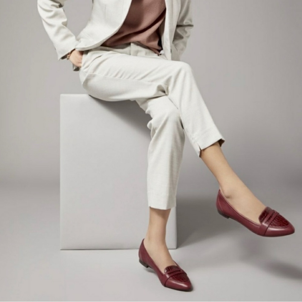 Vionic brown maroon savannah comfort slip on leather loafer flat size 7.5